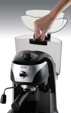 De'Longhi DeLonghi EC221.B Siebträgermaschine Espressoautomat -Haushaltswaren Store 0b65ea9380337924da1a6c801d1a235b