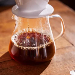 Tchibo Glaskaraffe, Borosilikatglas, Deckel, Hitzebeständig, 600ml -Haushaltswaren Store 0f6e5c460f446413efcab9ae315f684d