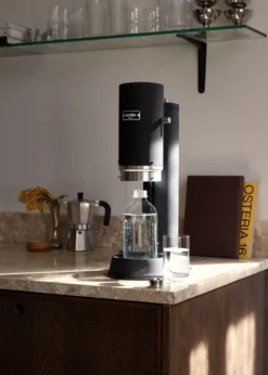 AARKE Wassersprudler Carbonator Pro Mattte Black Schwarz Glasflasche Edelstahl -Haushaltswaren Store 17eeb26050723f8aba782f6ffb233829