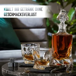 Whisiskey - Whisky Karaffe – Twisted Dekanter Set - Whiskey Karaffe Set - 1000ML - Geschenke Für Männer - Inkl. 8 Whisky Steine, Zange & 2 Whisky Gläser -Haushaltswaren Store 19e7e6746709b3616406cddae49b194d
