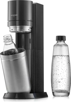SodaStream Wassersprudler Titan Ohne CO2-Zylinder, 1x 1L Glasflasche Und 1x 1L Kunststoff-Flasche -Haushaltswaren Store 1bc56a6f921a46e294f9384e8a491ba4