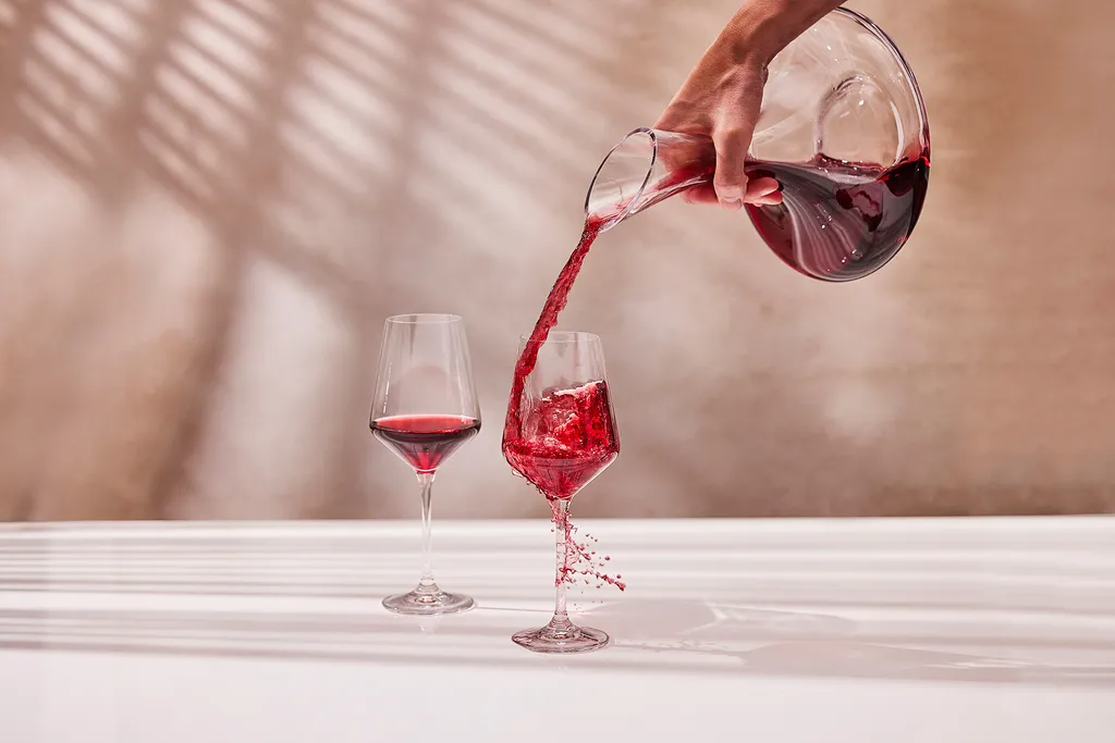 KROSNO Wein-Dekanter Wein-Karaffe | 1500 ML | Set Von 1 | Vinoteca Kollektion | Rotwein Dekantierer Dekantierkaraffe | Perfekt Für Zu Hause, Restaurants Und Partys | Zur Manuellen Reinigung 12 KROSNO Wein-Dekanter Wein-Karaffe | 1500 ML | Set Von 1 | Vinoteca Kollektion | Rotwein Dekantierer Dekantierkaraffe | Perfekt Für Zu Hause, Restaurants Und Partys | Zur Manuellen Reinigung – Bild 10