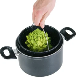 Genius Cerafit Magic Pot Kochtopf-Set 20cm - Topf 3,7l Mit Siebeinsatz & Glas-Deckel Für Einfaches Kochen, Drehen, Dünsten & Servieren; A24661 -Haushaltswaren Store 2279d698610a4f9fd8b5eb59baa1396c