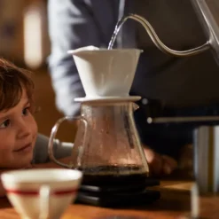 Tchibo Glaskaraffe, Borosilikatglas, Deckel, Hitzebeständig, 600ml -Haushaltswaren Store 2f713203a3f76c82e43b9445651b3a17