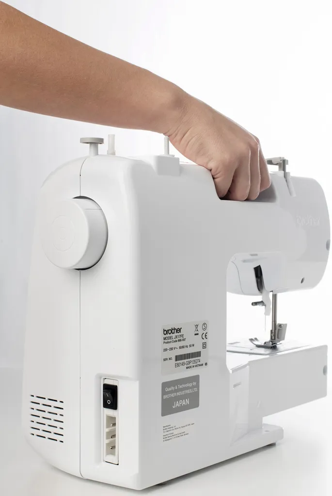 Brother JX17FE (Fantasy Edition) Nähmaschine Mit 17 Nähprogramme, Nutz- Elastisch- Und Dekorativstiche, Anfänger, Freiarm, Automatisches Nähen, Elektrische Handheld Nähmaschinen Geeignet Für Kleidung 11 Brother JX17FE (Fantasy Edition) Nähmaschine Mit 17 Nähprogramme, Nutz- Elastisch- Und Dekorativstiche, Anfänger, Freiarm, Automatisches Nähen, Elektrische Handheld Nähmaschinen Geeignet Für Kleidung – Bild 9