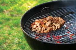 Jim Beam BBQ Servierpfanne Gusseisen - Grillpfanne Steakpfanne Emaille Mit Holzuntersetzer Servierbrett 4er Set -Haushaltswaren Store 48645955805aa73d6903a9b8d62a898f