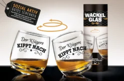 Gilde Wackelglas 2er-Set "Der Klügere Kippt Nach" Designgläser 27cl 8,8cm -Haushaltswaren Store 4a24f7aa132dee497d00b237132e673a