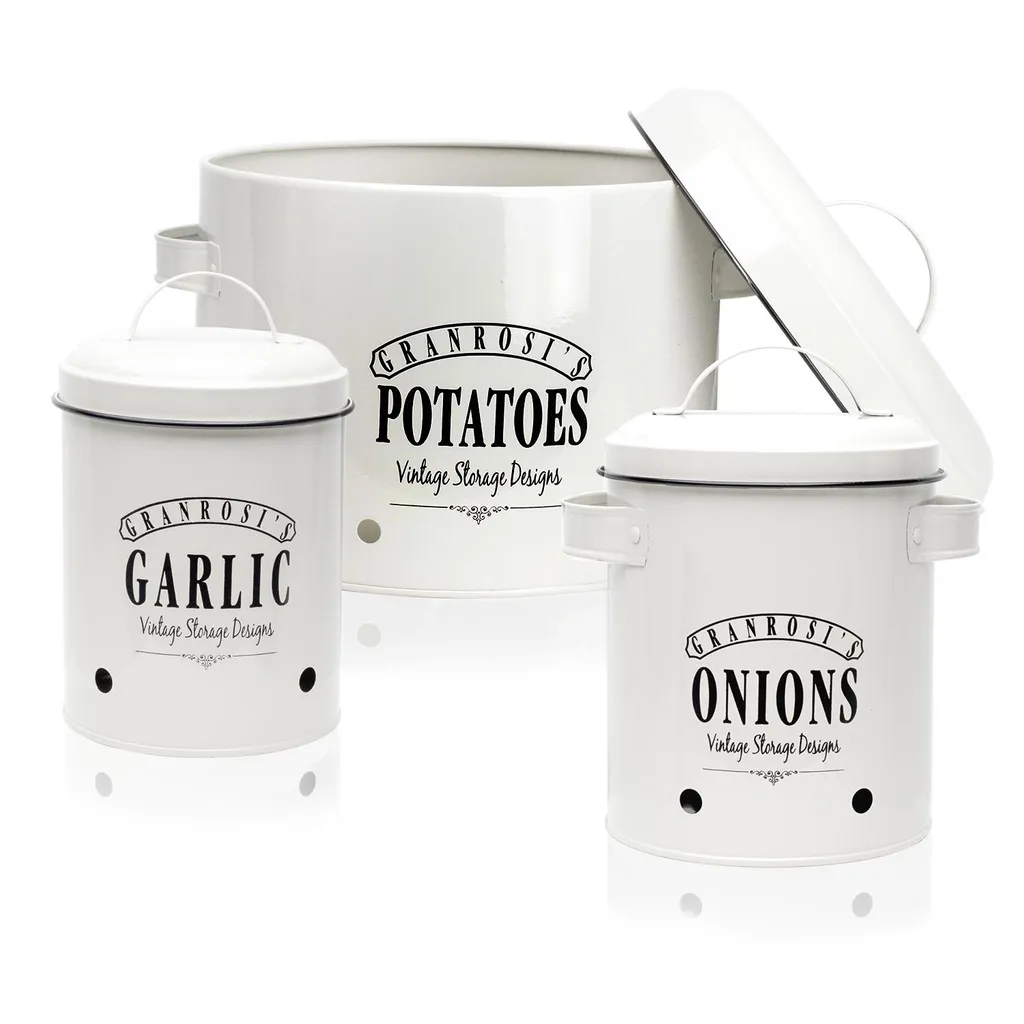 Klarstein Granrosi Georgia Vorratsbehälter Vorratstopf 3er-Set , Knoblauchtopf, Zwiebeltopf, Kartoffeltopf , Emaille-Stahlblech , Rostfrei , Lüftungsöffnungen , Vintage-Design , Creme 5 Klarstein Granrosi Georgia Vorratsbehälter Vorratstopf 3er-Set , Knoblauchtopf, Zwiebeltopf, Kartoffeltopf , Emaille-Stahlblech , Rostfrei , Lüftungsöffnungen , Vintage-Design , Creme – Bild 3