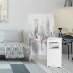 Clatronic Klimagerät CL 3671 Mit LED-Display - Farbe: Weiß - Funktionen: Kühlen, Entfeuchten, Gebläse - 780 W - Inkl. 1,5 M Abluftschlauch + Fensterabluft-Kit + Infrarot-Fernbedienung; 263 807 -Haushaltswaren Store 532eea15331e92539d0cd843fb6376bf