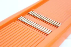 Rohkost- Und Gemüsereibe Orange -Haushaltswaren Store 56705fbf4a3b9474faee0c9d978368b8