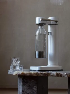 AARKE Wassersprudler Carbonator 3 White Weiss Mit PET Flasche Edelstahlgehäuse -Haushaltswaren Store 5797754790d486e0247de22274a5b2e9