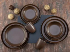 CreaTable, 23660, Serie Uno Braun, Geschirrset, Kombiservice 16 Teilig, Farbe:Braun -Haushaltswaren Store 70a7efd8c784a5e2b7051b76caf36049