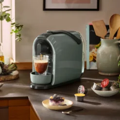 Tchibo Cafissimo Pure Kaffeemaschine Kapselmaschine Inkl. 30 Kapseln Für Caffè Crema, Espresso Und Kaffee, Arctic Green -Haushaltswaren Store 76933941b112877cd9d00e9ceb9fe112