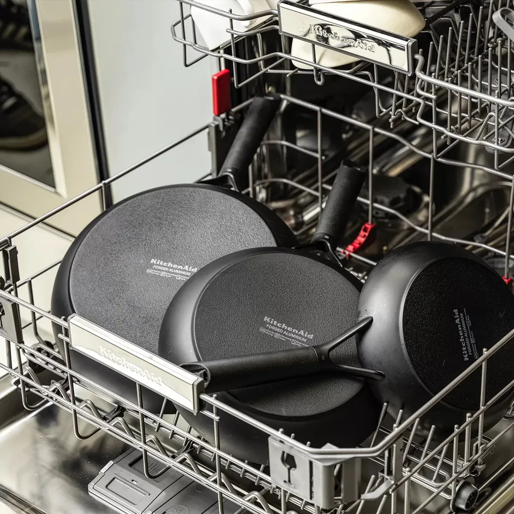 KitchenAid Pfannenset Classic Forged - ø 20, 24 Und 28 Cm - Keramische Antihaftbeschichtung 10 KitchenAid Pfannenset Classic Forged - ø 20, 24 Und 28 Cm - Keramische Antihaftbeschichtung – Bild 8