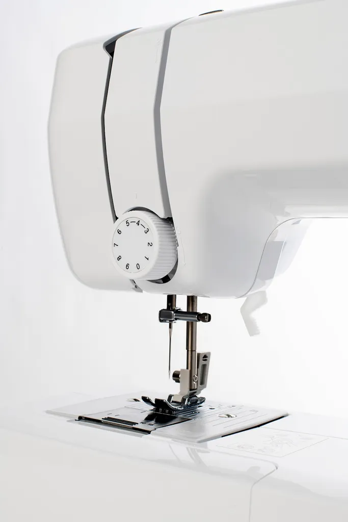 Brother JX17FE (Fantasy Edition) Nähmaschine Mit 17 Nähprogramme, Nutz- Elastisch- Und Dekorativstiche, Anfänger, Freiarm, Automatisches Nähen, Elektrische Handheld Nähmaschinen Geeignet Für Kleidung 12 Brother JX17FE (Fantasy Edition) Nähmaschine Mit 17 Nähprogramme, Nutz- Elastisch- Und Dekorativstiche, Anfänger, Freiarm, Automatisches Nähen, Elektrische Handheld Nähmaschinen Geeignet Für Kleidung – Bild 10