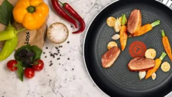 TEFAL Pfanne INVISSIA 28 Cm Bratpfanne Antihaft-Versiegelung Backofen Bis 175 °C -Haushaltswaren Store 987bca32fb130df34ad105f3fac853ae