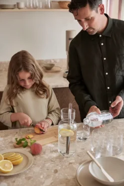 AARKE Karaffe Mit Rührlöffel Nesting Carafe Und Mixing Spoon Kristallglas 1,1L -Haushaltswaren Store 9d56ff63d712693343f7133073f74205