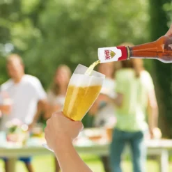 Tatse Hero VFB Stuttgart Bier Flaschenaufsatz Flaschen Aufsatz Ausgießer Set -Haushaltswaren Store a1aa1d993b8772f0eb6064496b1870d7