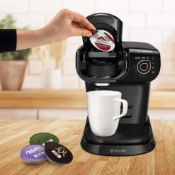Bosch TASSIMO TAS6502 My Way 2 Kaffeemaschine Schwarz + 20€ Gutschein + 1 Packung Latte Macchiato -Haushaltswaren Store a2c3c6211265029ffd216c2ef1c56565