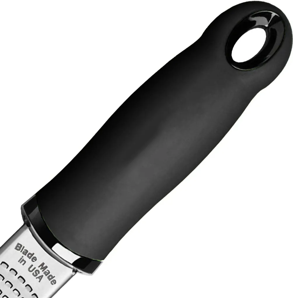 Premium Zester Reibe - Deine Hochwertige Parmesanreibe, Muskatnussreibe, Zitronenreibe, Ingwerreibe Mit Messerscharfen Edelstahl Klingen Und Holzgriff 3 Premium Zester Reibe - Deine Hochwertige Parmesanreibe, Muskatnussreibe, Zitronenreibe, Ingwerreibe Mit Messerscharfen Edelstahl Klingen Und Holzgriff