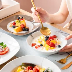 VEWEET Tafelservice 'Nikita' Aus Porzellan, 24 Teilig Geschirrset Beinhatlet Müslischalen, Dessertteller, Speiseteller Und Suppenteller, Geschirrservice Für 6 Personen -Haushaltswaren Store c3693d1a310f812e871010f82079c57a