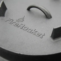 FireRocket Dutch Oven 6qt 5,5L Ohne Füße Premium Gusseisen Schmortopf Gusstopf Feuertopf Bräter Eingebrannt Niederländischer Kochtopf Verschiedene Größen -Haushaltswaren Store ce7de128e3a19aedfd9825a1e6ab6690