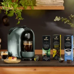 Tchibo Cafissimo Pure Kaffeemaschine Kapselmaschine Inkl. 30 Kapseln Für Caffè Crema, Espresso Und Kaffee, Arctic Green -Haushaltswaren Store cf15652e541304c647976b51e5ba96e2