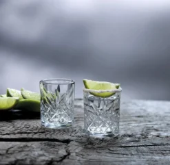 Pasabahce 52780 Shot Glas Stamper Timeless In Crystal Design 4er-Set -Haushaltswaren Store d90e550f9abfe4bfcd8fac1c67d3c2a8