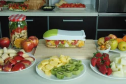 Dicer Express - Multifunktionales Gemüse- Und Obstschneider, 15 Teiliges Set Mit Fingerschutz, Alles-Schneider- Original Aus Der TV Werbung 16 Dicer Express - Multifunktionales Gemüse- Und Obstschneider, 15 Teiliges Set Mit Fingerschutz, Alles-Schneider- Original Aus Der TV Werbung -Haushaltswaren Store e293186d8a5842ca8134014b684d0379