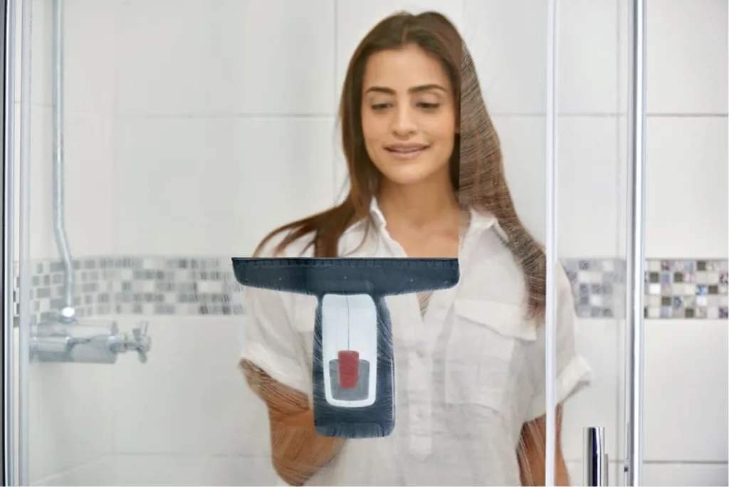 Bosch 3.6V Akku Fensterreiniger GlassVac Inkl. Zubehör 6 Bosch 3.6V Akku Fensterreiniger GlassVac Inkl. Zubehör – Bild 4