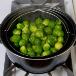 Genius Cerafit Magic Pot Kochtopf-Set 20cm - Topf 3,7l Mit Siebeinsatz & Glas-Deckel Für Einfaches Kochen, Drehen, Dünsten & Servieren; A24661 -Haushaltswaren Store f506930b3a0ebbe67a69969c0e31d66e