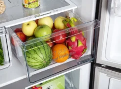 Hisense RQ515N4AC2 Cross Door Kühl-Gefrierkombination - NoFrostPlus - Multi Air Flow - SuperCool - Langlebiger Inverter - LED Display - Nettofassungsvermögen 427 L: Kühlteil 265 L / Gefrierteil 129 L - Super Cool - Edelstahl – Optik -Haushaltswaren Store fbd4e2936530995829f4bf997bf53ade