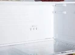 Hisense RQ515N4AC2 Cross Door Kühl-Gefrierkombination - NoFrostPlus - Multi Air Flow - SuperCool - Langlebiger Inverter - LED Display - Nettofassungsvermögen 427 L: Kühlteil 265 L / Gefrierteil 129 L - Super Cool - Edelstahl – Optik -Haushaltswaren Store fc779ec0e8bfd8673dc9b371b9e3a439